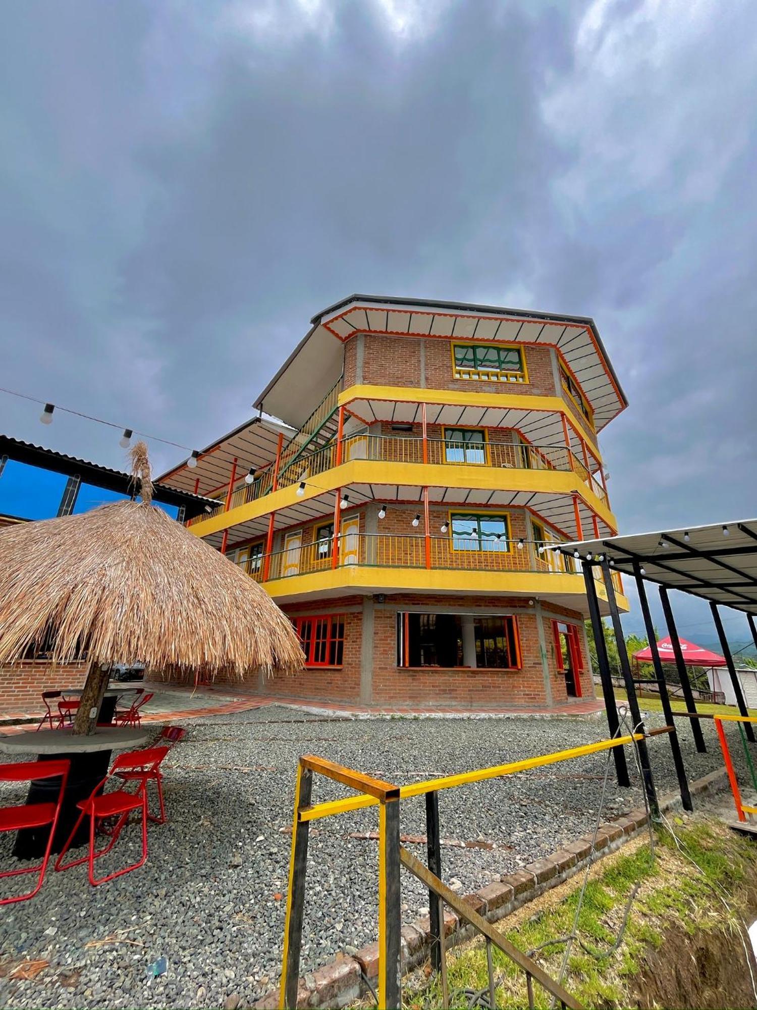 Casona La Divisa *